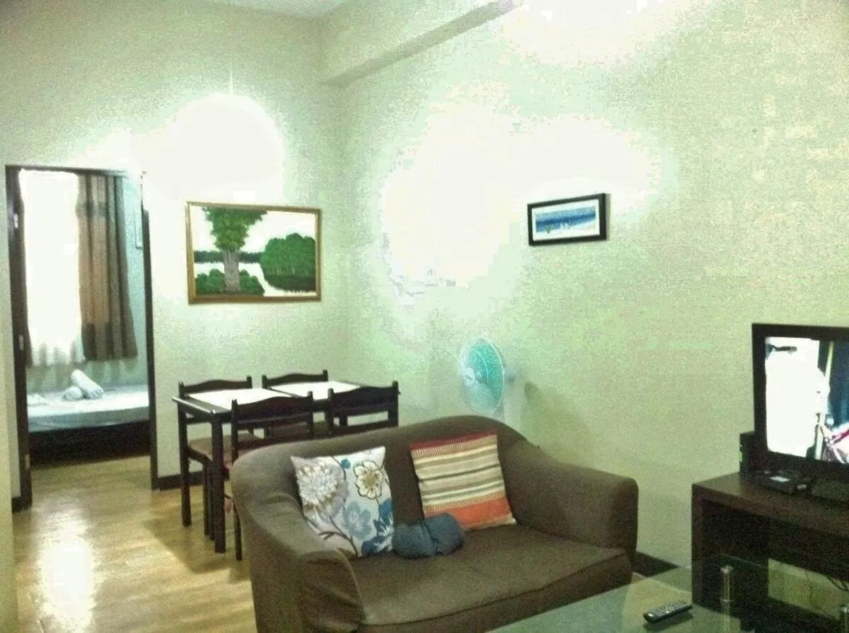 Apartment Millionaire Tropical Paradise Penthouse Royal Palm Manila Philippines